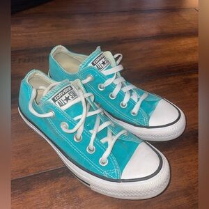 blue converse
